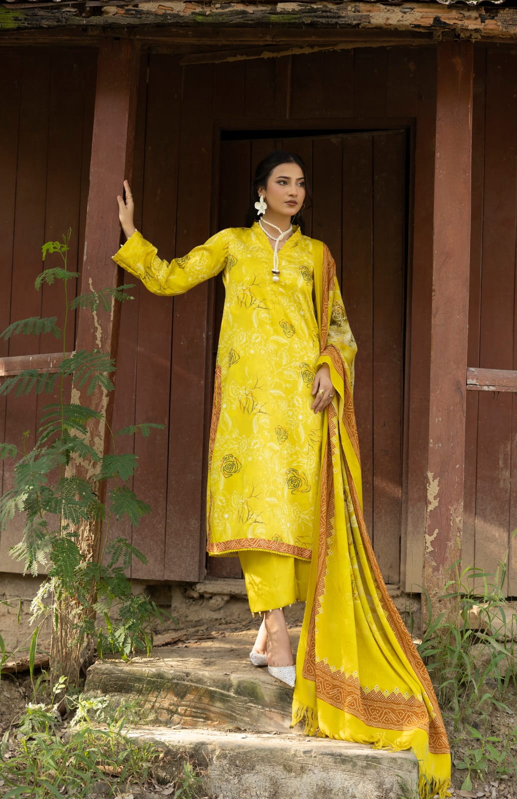 Sunehri - Unstitched 3pc