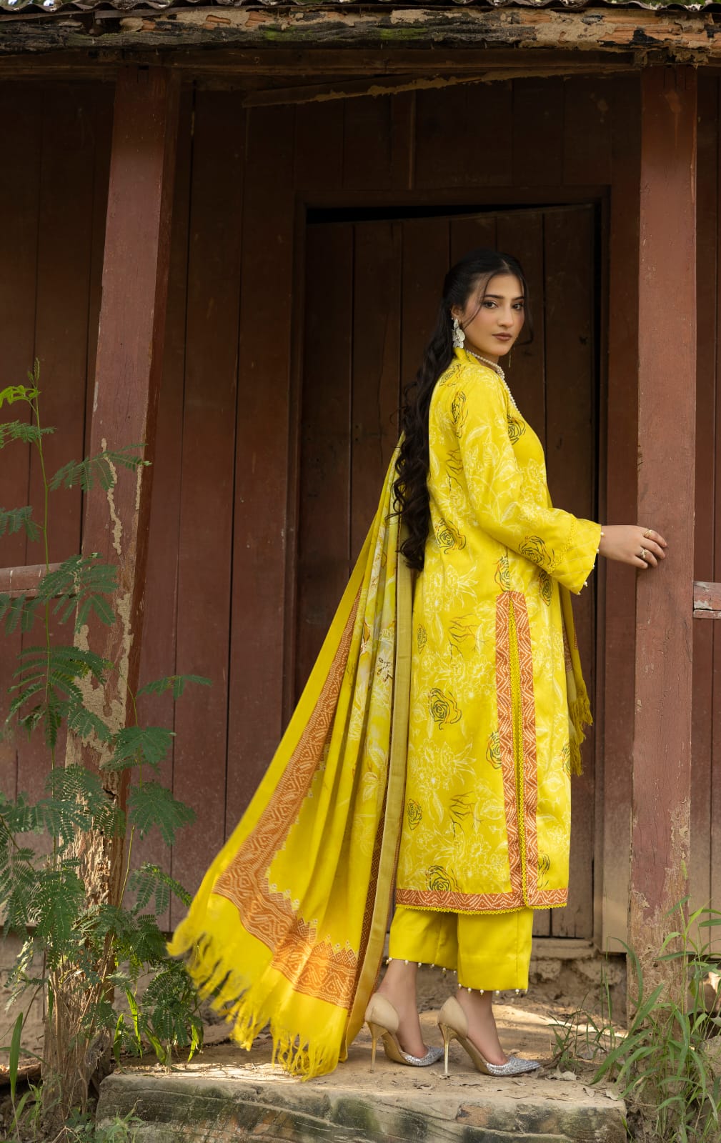 Sunehri - Unstitched 3pc