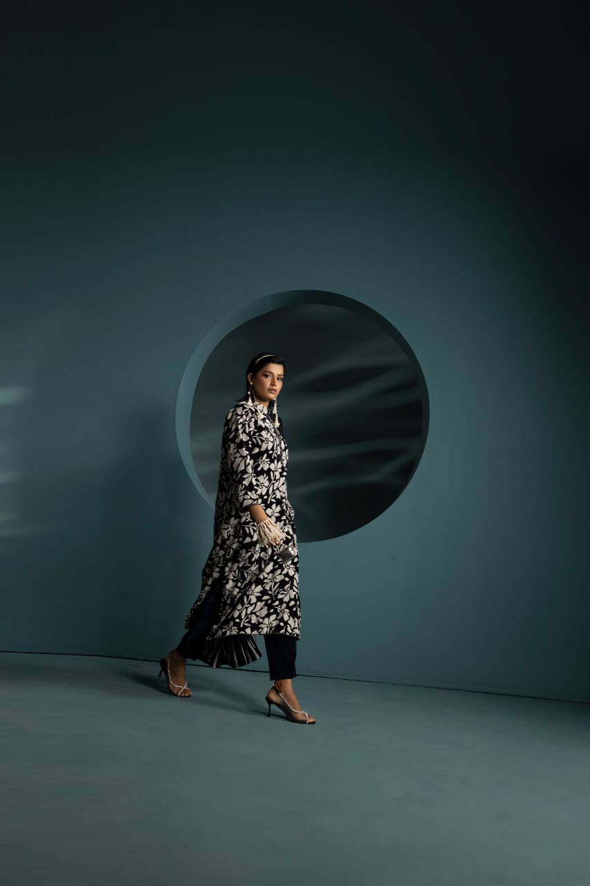 Aureen - Unstitched 3pc