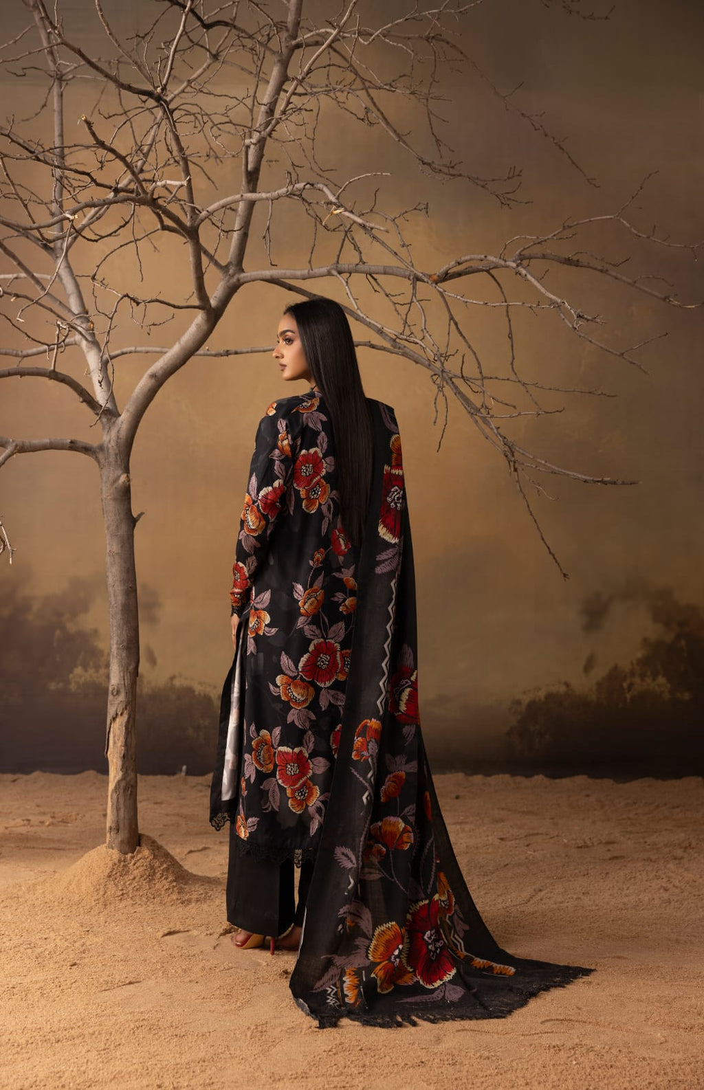 Zeb-e-Komal - Unstitched 3pc