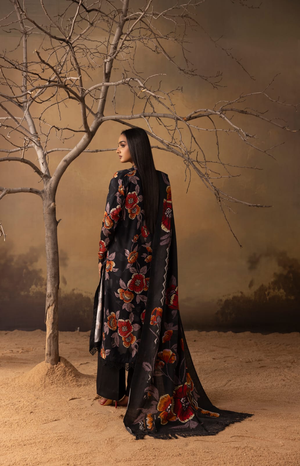 Zeb-e-Komal - Unstitched 3pc