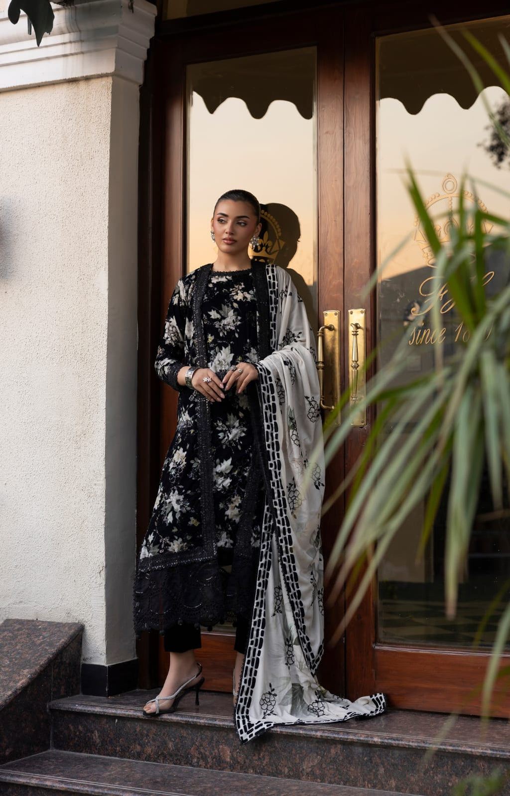 Ilana - Unstitched 3pc