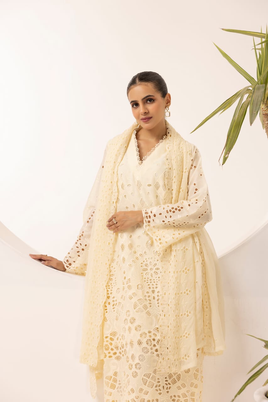 Eira - Unstitched 3pc