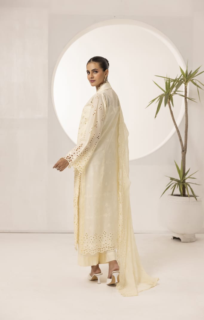 Eira - Unstitched 3pc