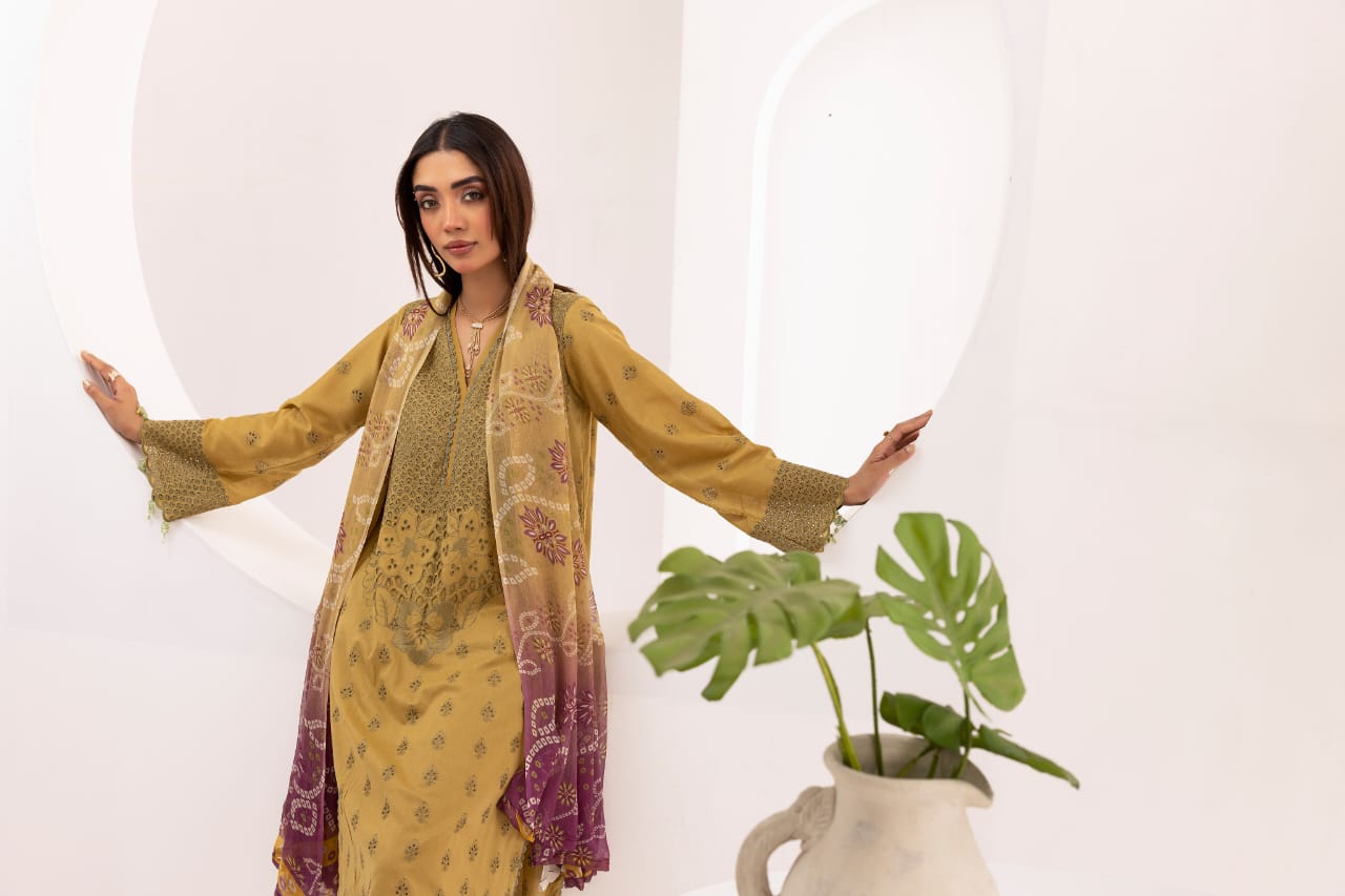 Avenza - Unstitched 3pc