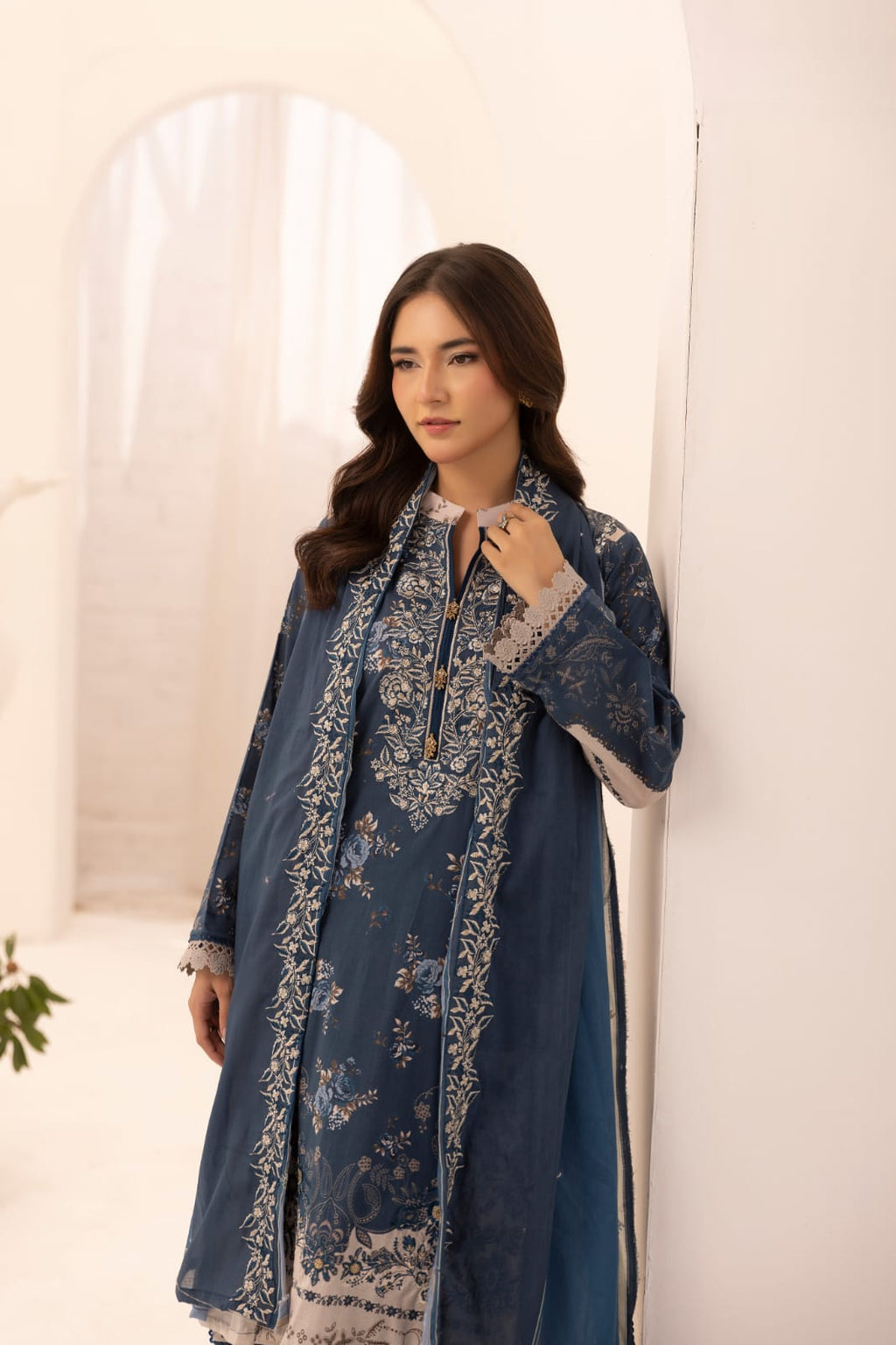 Laren - Unstitched 3pc
