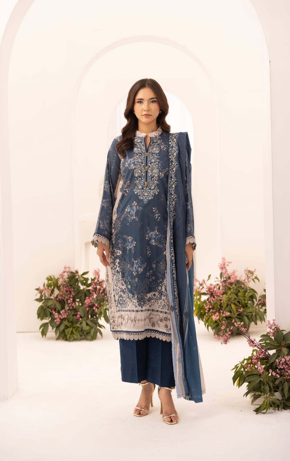 Laren - Unstitched 3pc