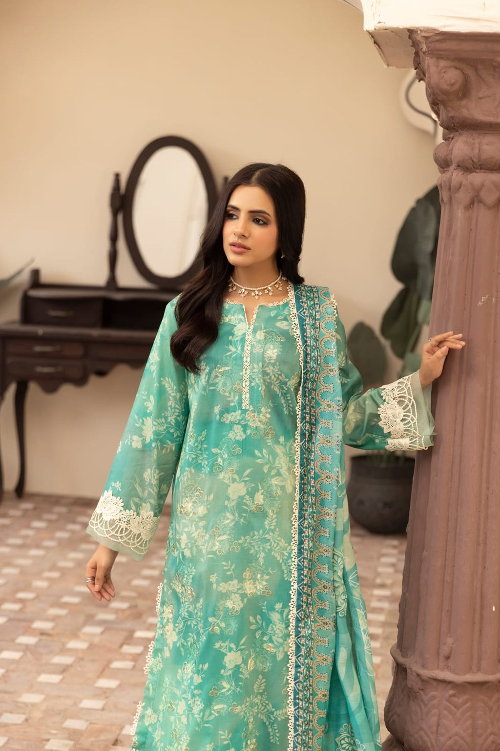3 Piece - Chikankari Lawn Suit