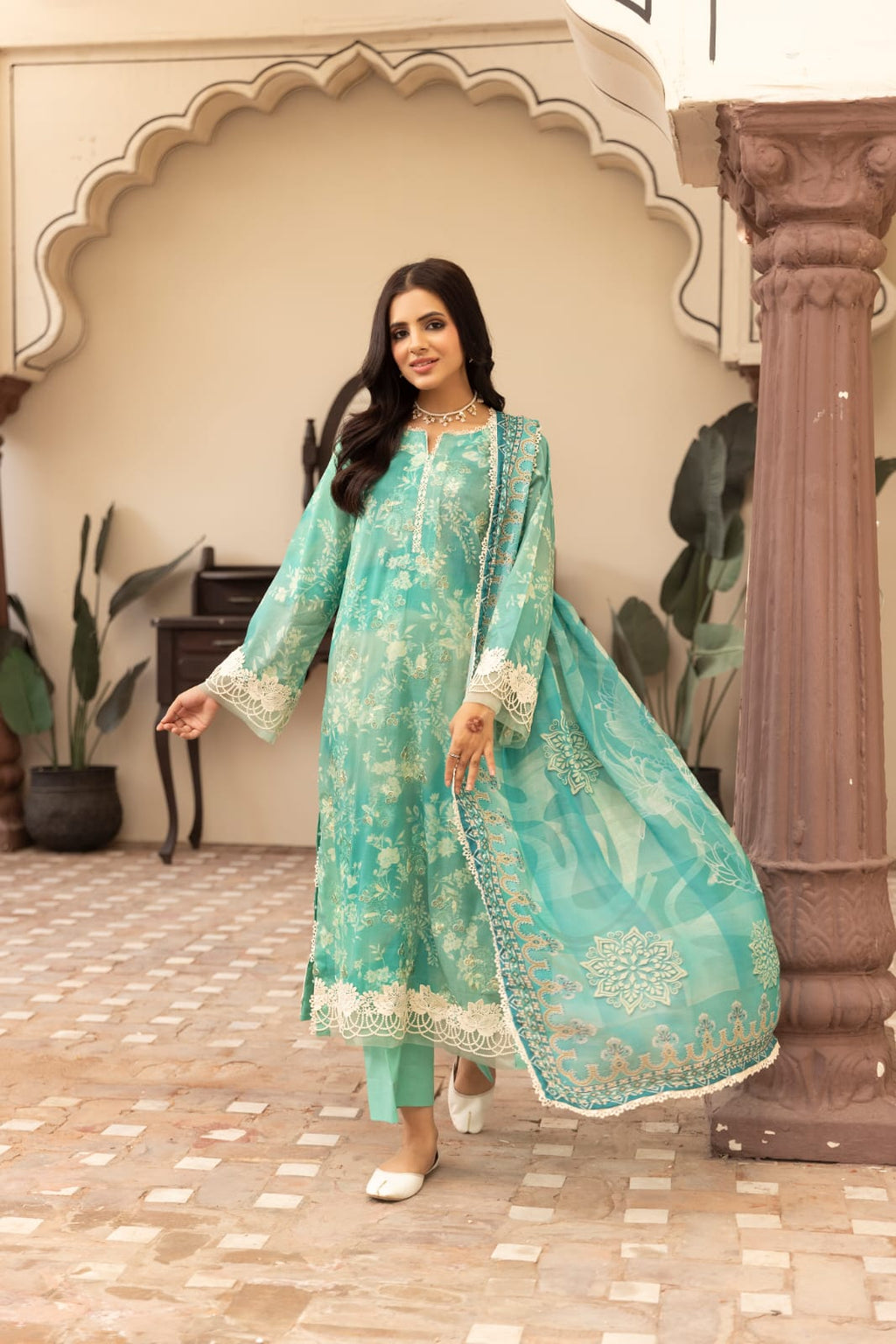 3 Piece - Chikankari Lawn Suit