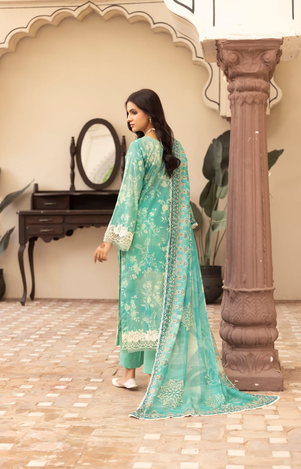 3 Piece - Chikankari Lawn Suit