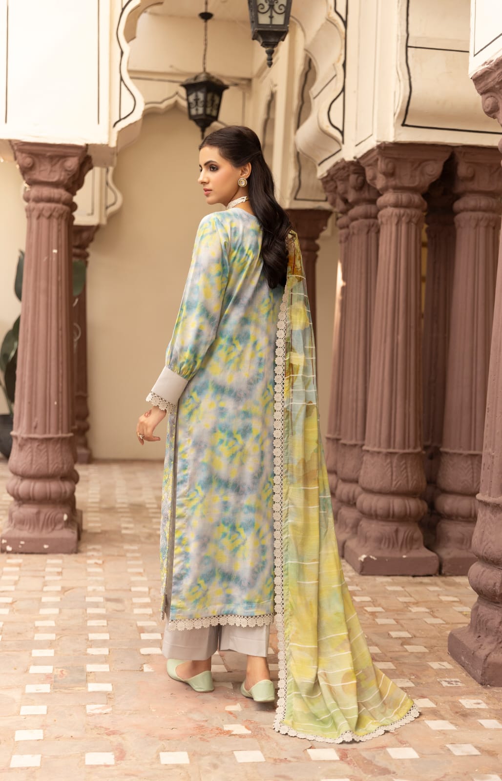 3 Piece - Chikankari Lawn Suit