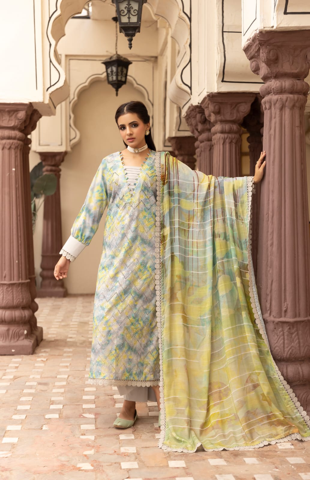 3 Piece - Chikankari Lawn Suit
