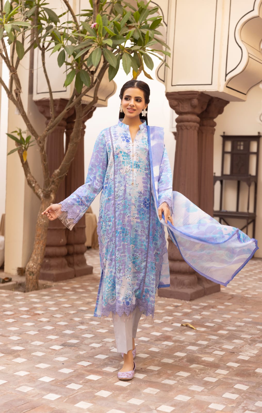 3 Piece - Chikankari Lawn Suit