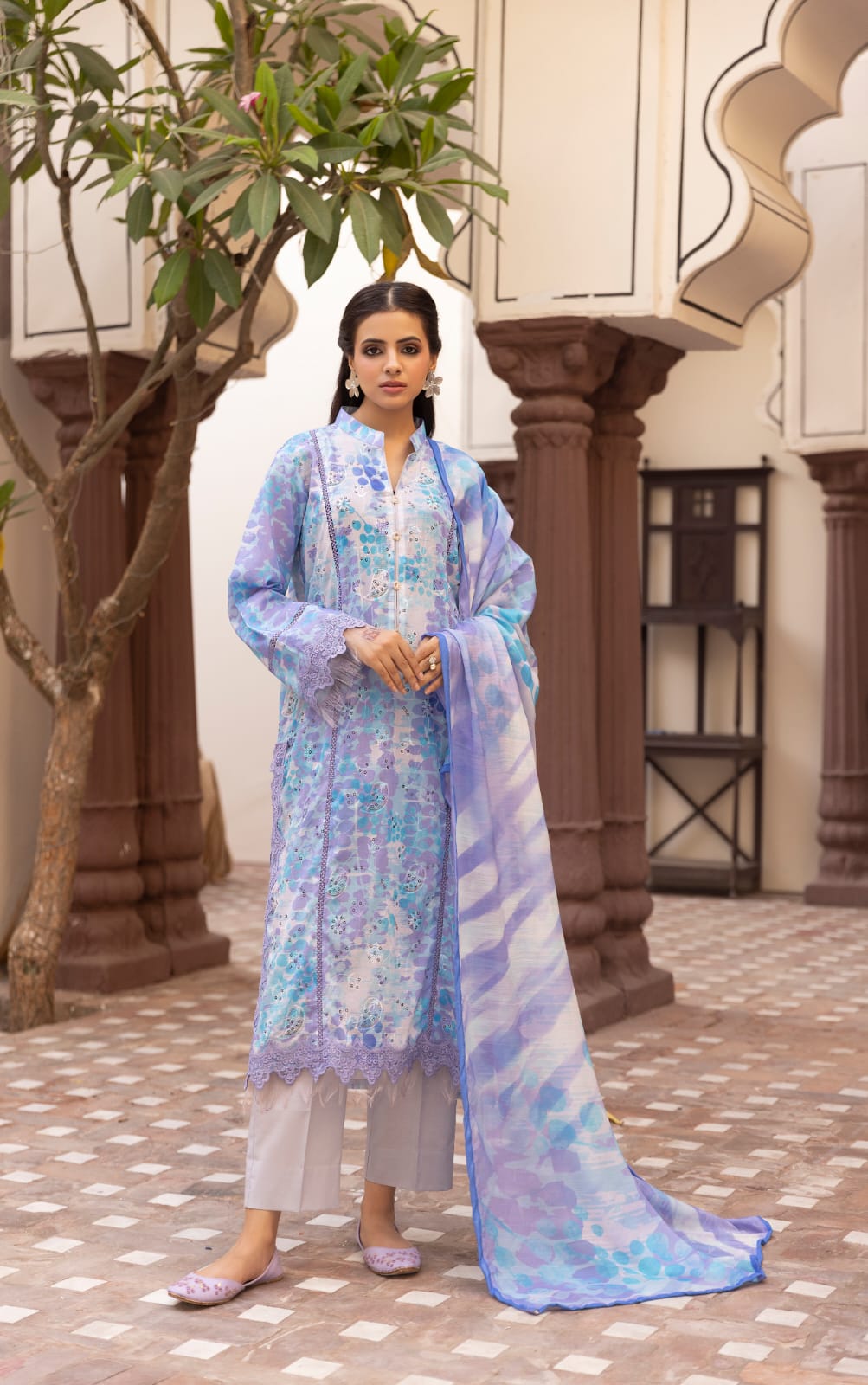 3 Piece - Chikankari Lawn Suit