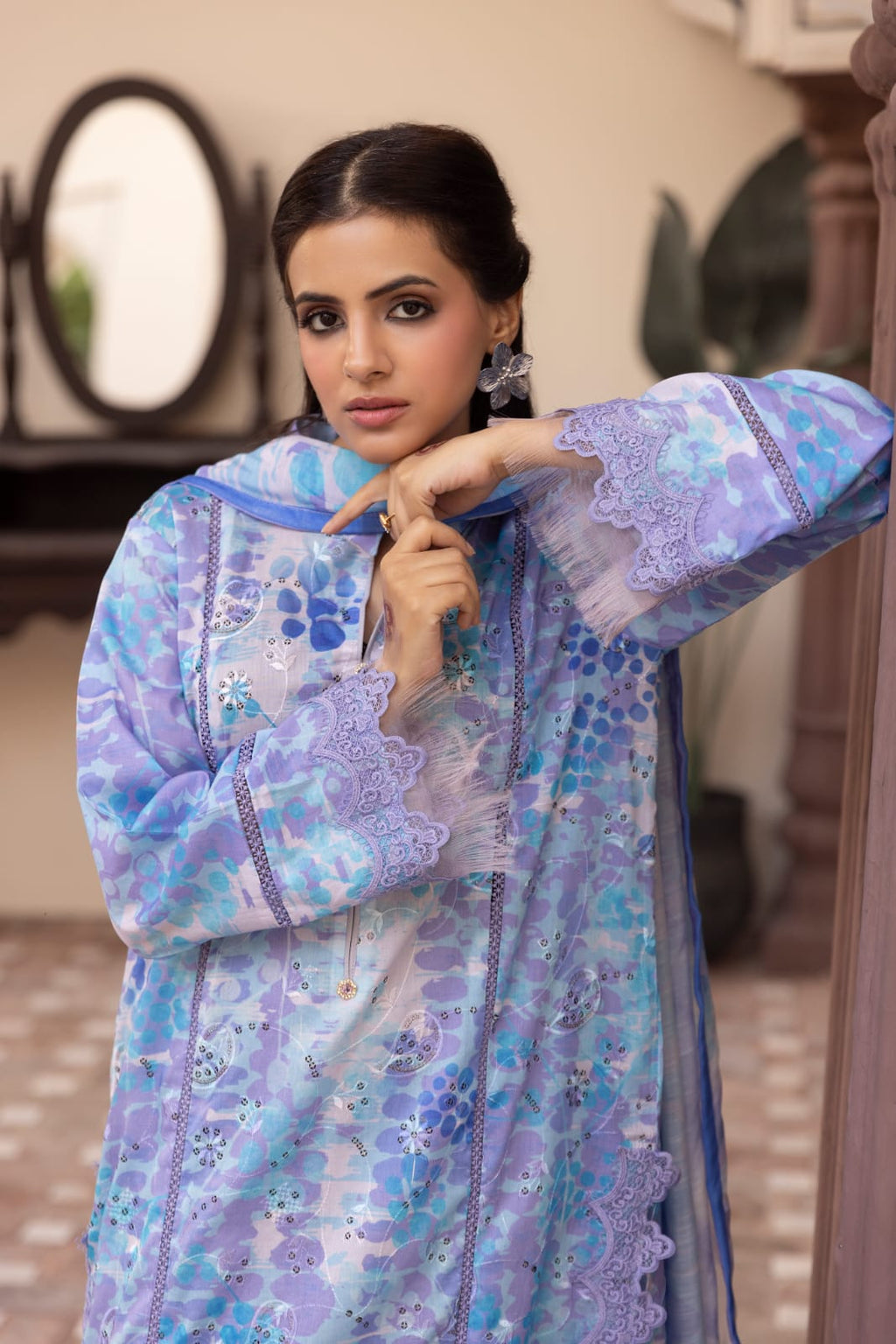 3 Piece - Chikankari Lawn Suit