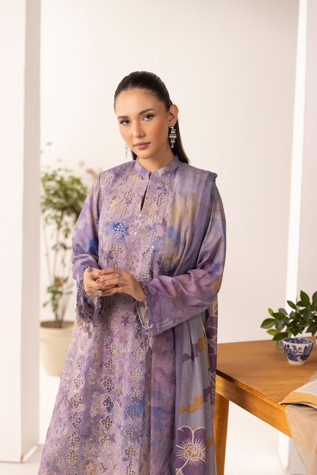 Unstitched 3pc - Chikankari Lawn Suit