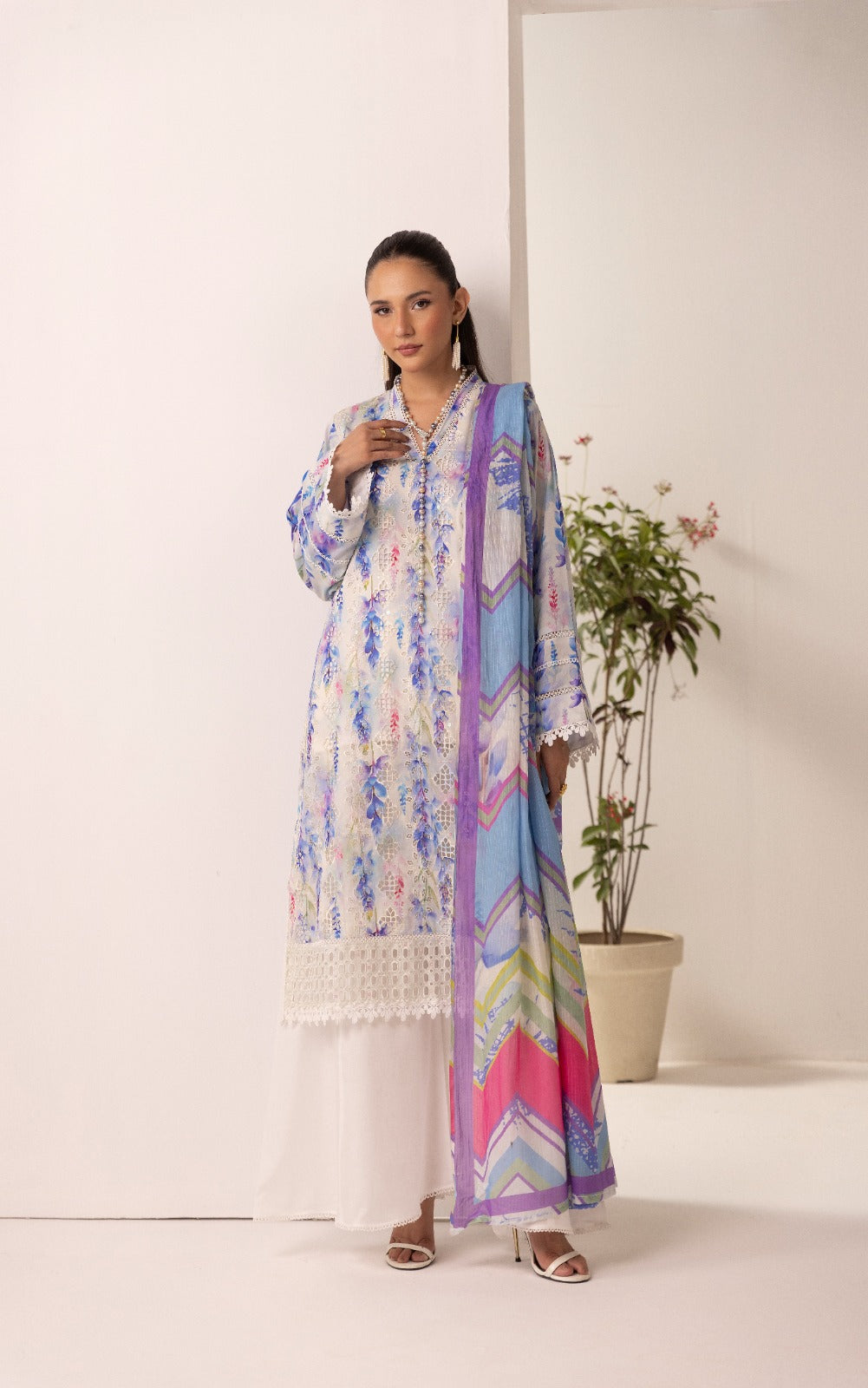 Unstitched 3pc - Chikankari Lawn Suit