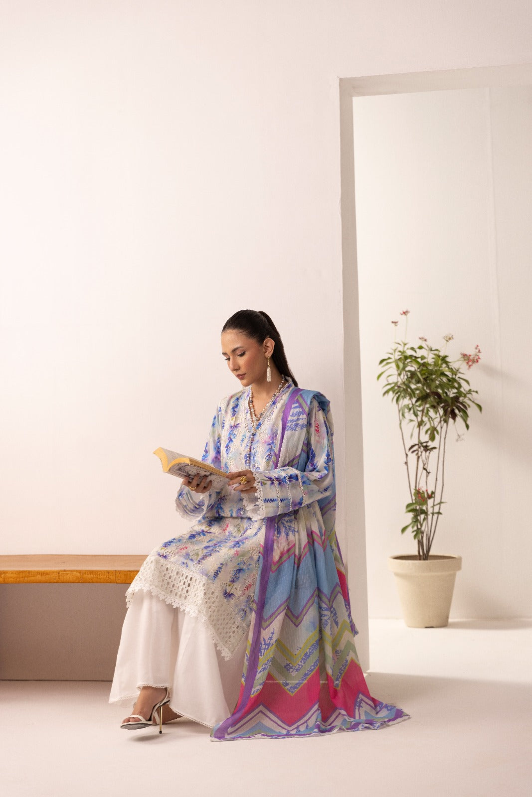 Unstitched 3pc - Chikankari Lawn Suit