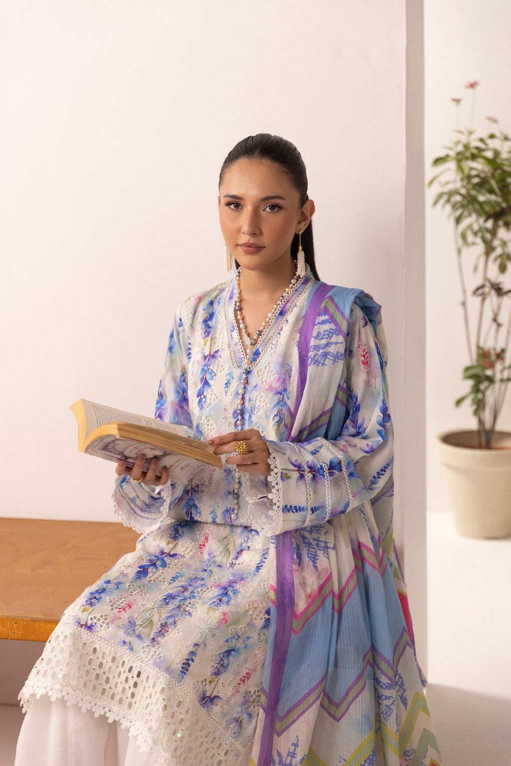 Unstitched 3pc - Chikankari Lawn Suit
