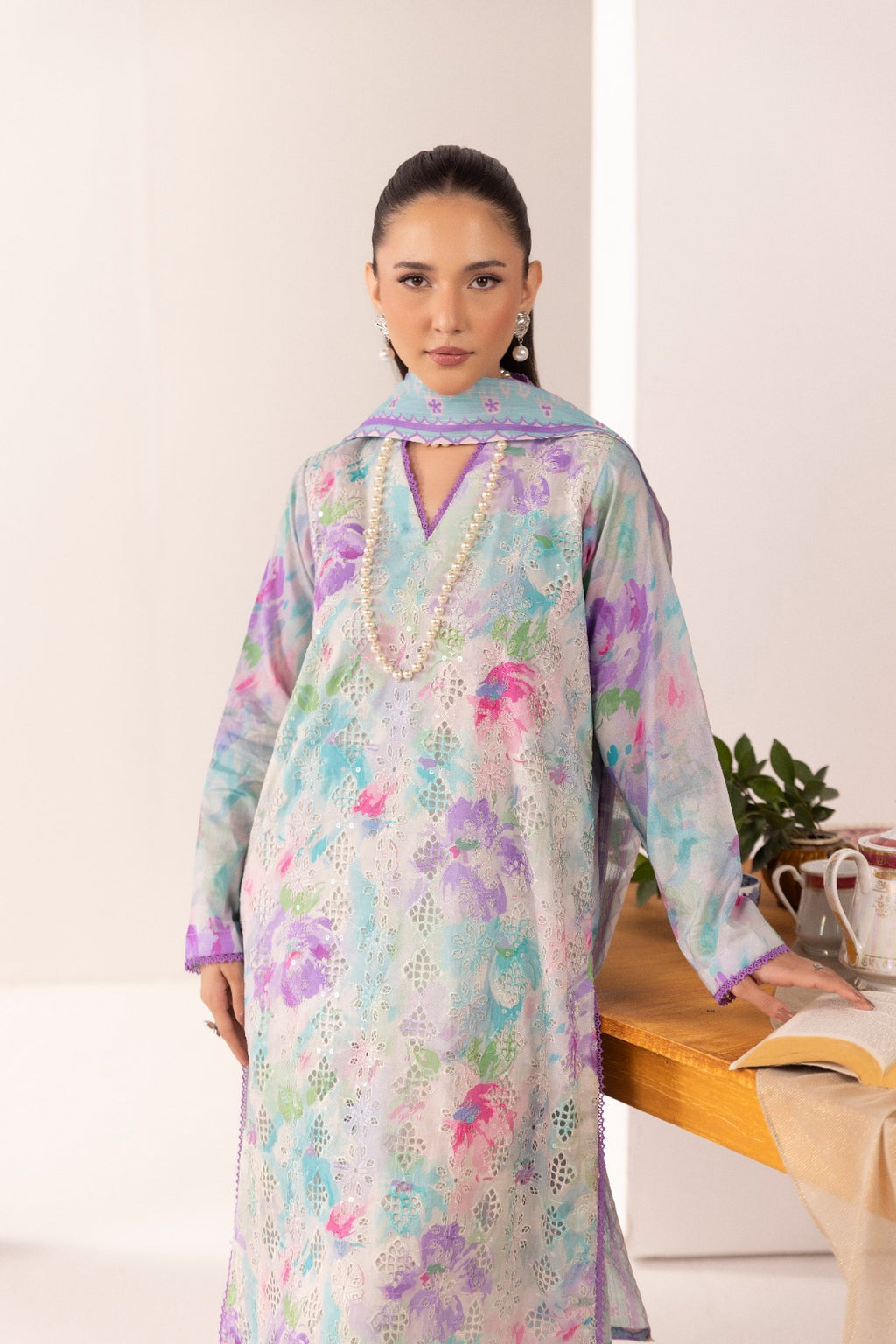 Unstitched 3pc - Chikankari Lawn Suit