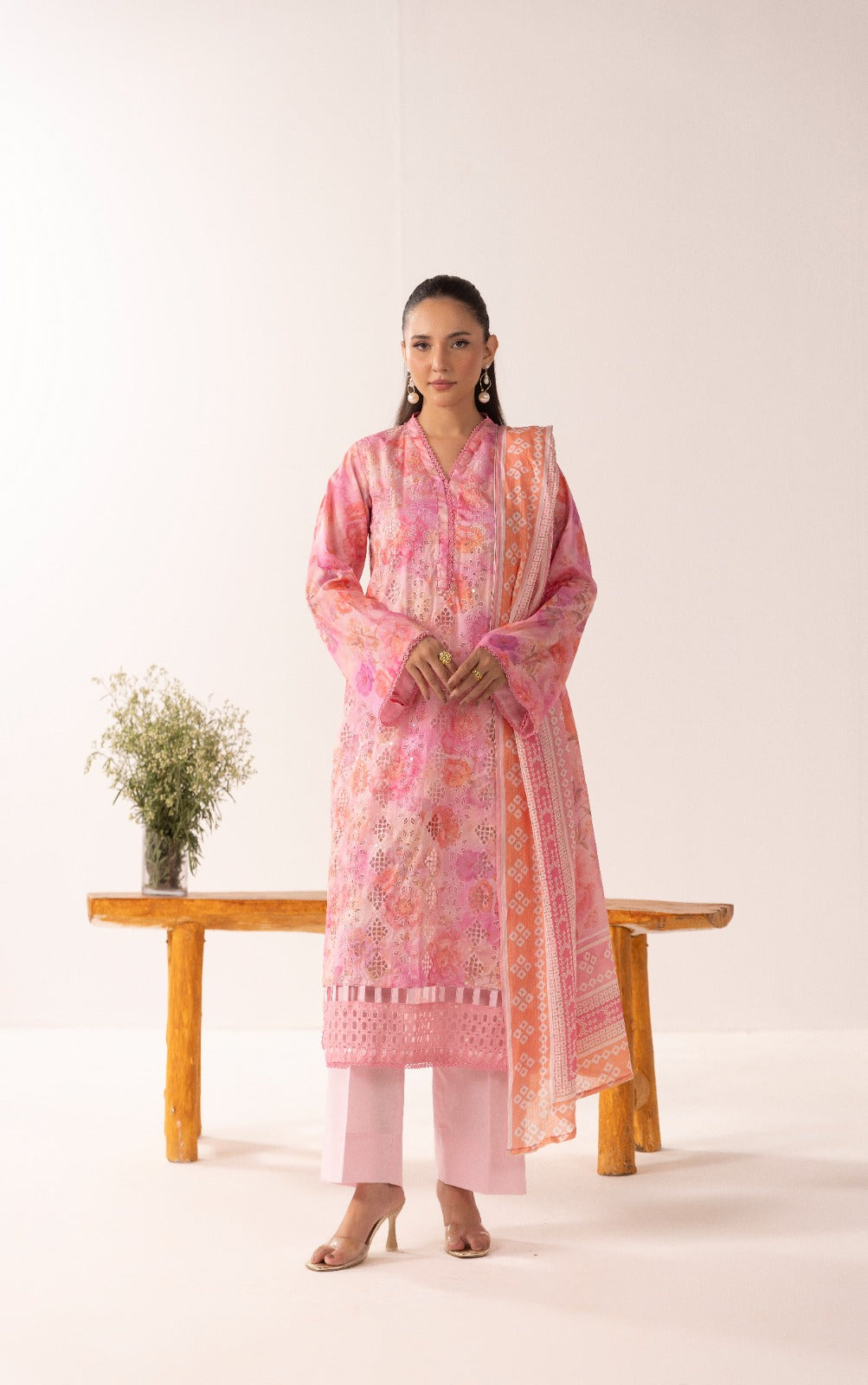 Unstitched 3pc - Chikankari Lawn Suit