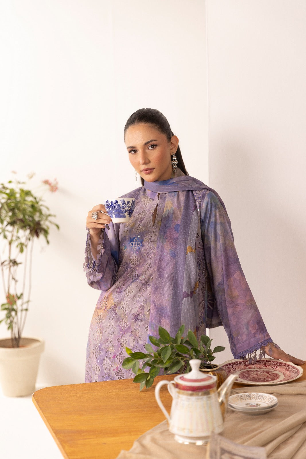 Unstitched 3pc - Chikankari Lawn Suit
