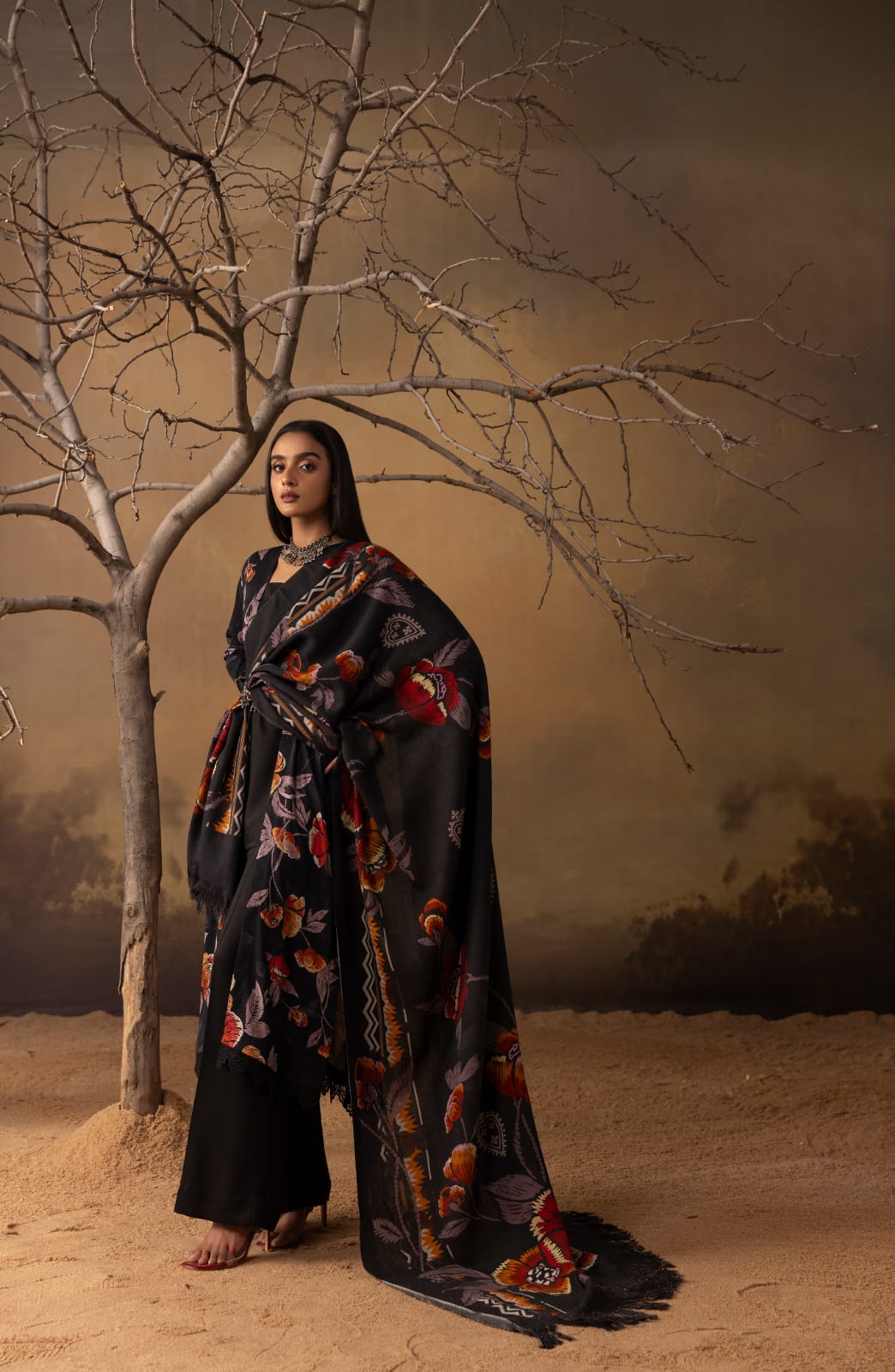 Zeb-e-Komal - Unstitched 3pc